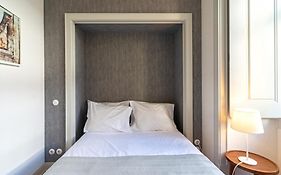 Bacalhoeiros 99 - Beautiful&bright Apartment @ Baixa, Chiado